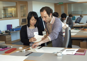 Flavio Marzo describing binding techniques.